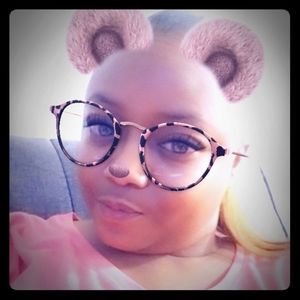 Meet your Posher, Amanda denise